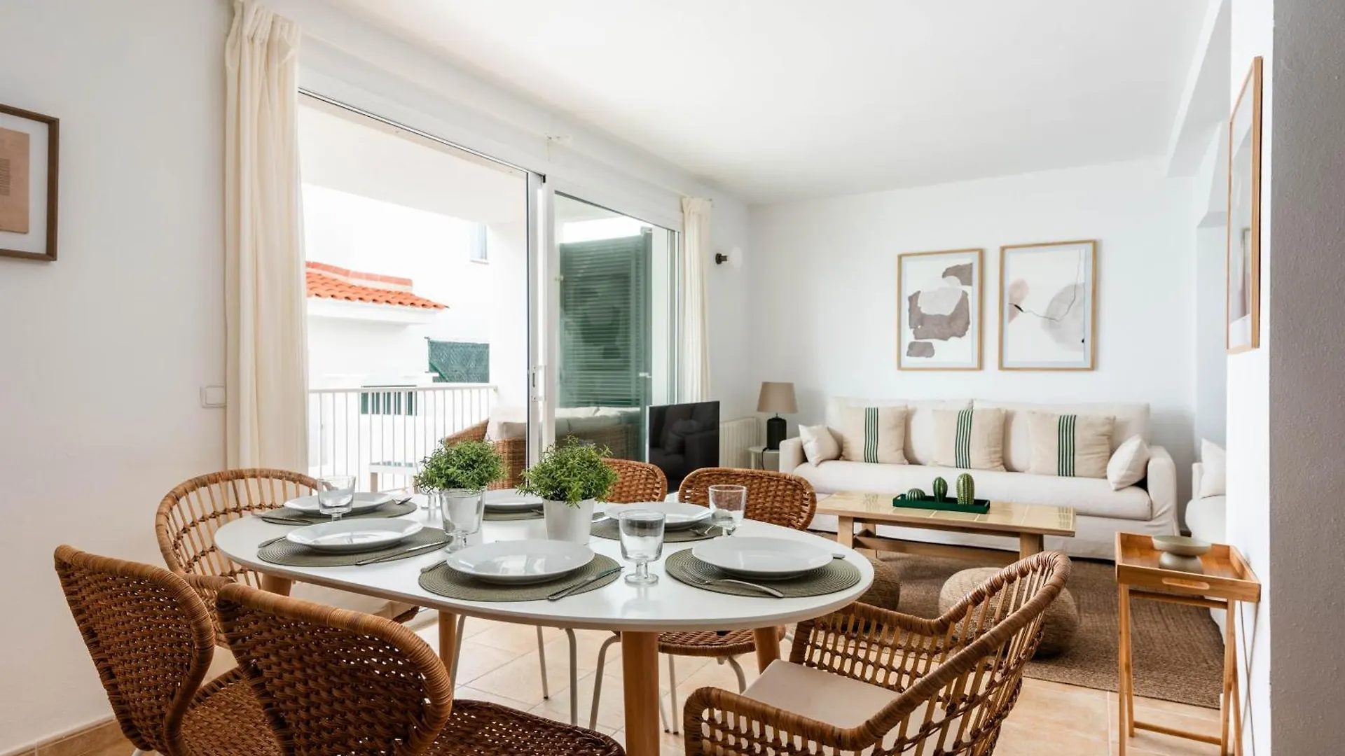 3 Bedroom Villa, 300M To Arenal D'En Castell Beach Punta Grossa