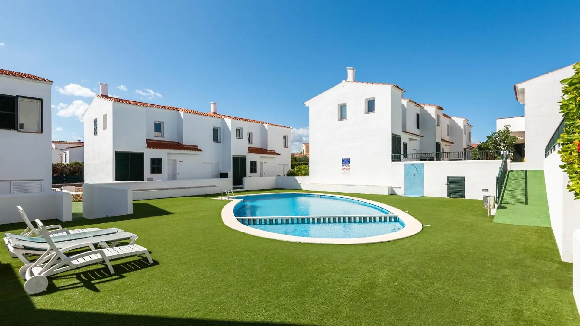 Сasa de vacaciones 3 Bedroom Villa, 300M To Arenal D'En Castell Beach Punta Grossa