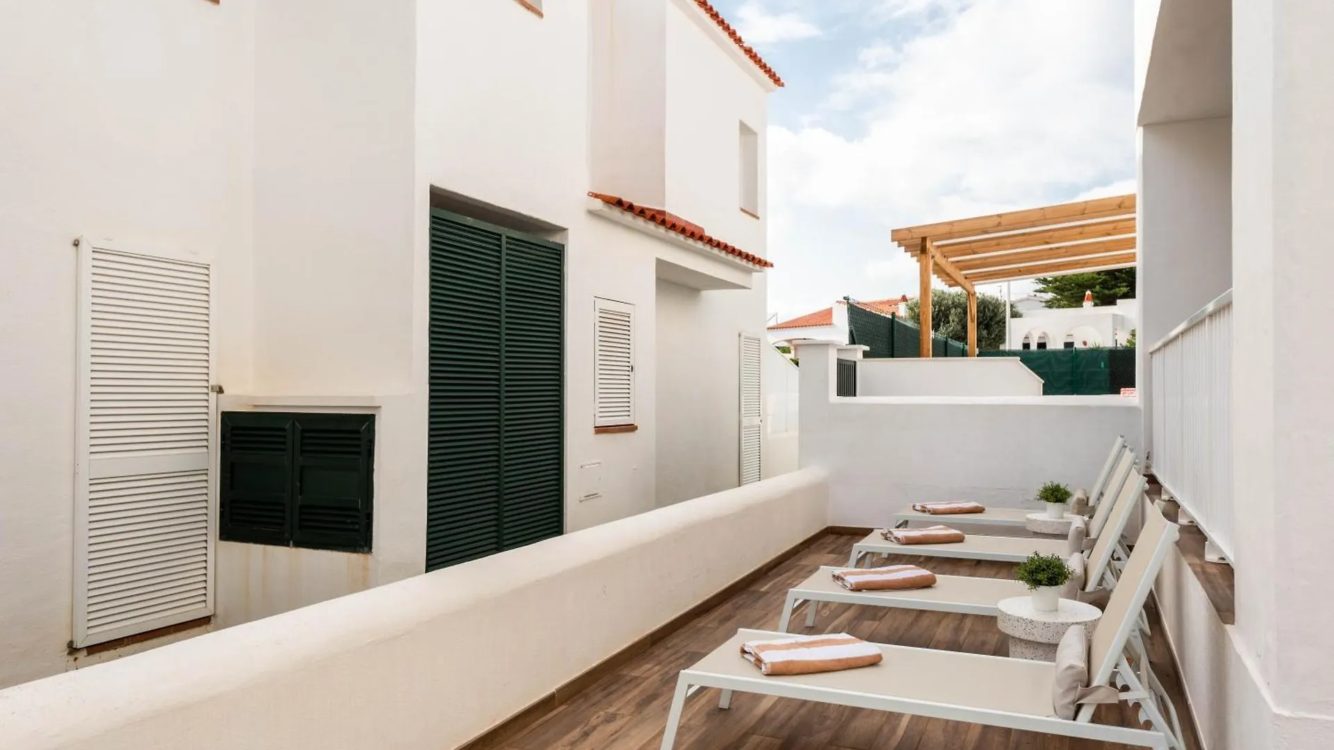 3 Bedroom Villa, 300M To Arenal D'En Castell Beach Punta Grossa